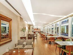 In Hotel Belgrade