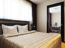 In Hotel Belgrade