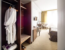 In Hotel Belgrade