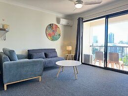 Chevron Palms Holiday Apartments by Gold Coast Premium