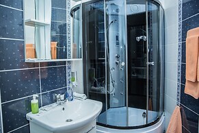 VIP House Hotel