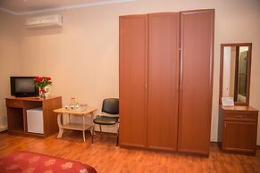 VIP House Hotel
