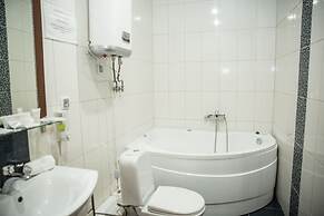 VIP House Hotel