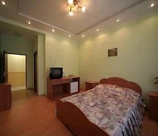 VIP House Hotel