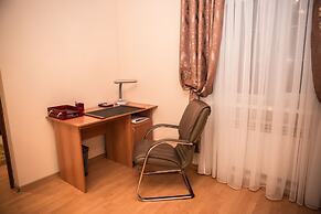 VIP House Hotel
