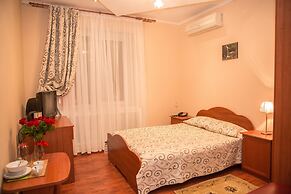 VIP House Hotel