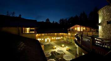 Boscone Suite Hotel