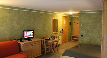 Boscone Suite Hotel