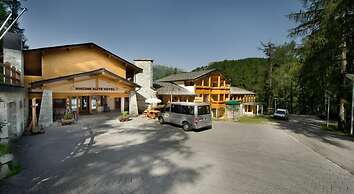 Boscone Suite Hotel