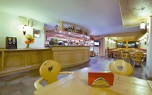 Boscone Suite Hotel