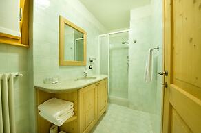 Boscone Suite Hotel