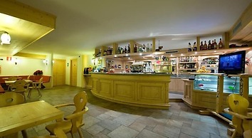 Boscone Suite Hotel