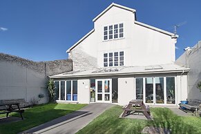 Jailhouse Accommodation - Hostel