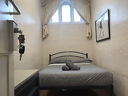 Jailhouse Accommodation - Hostel