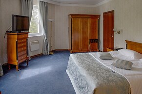 Park Hotel