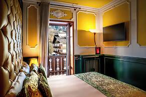 Ambra Cortina Luxury & Fashion Boutique Hotel