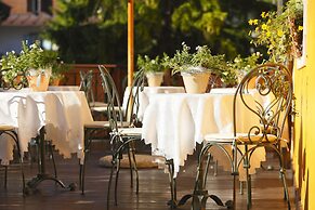 Ambra Cortina Luxury & Fashion Boutique Hotel