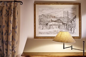 Ambra Cortina Luxury & Fashion Boutique Hotel