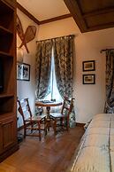 Ambra Cortina Luxury & Fashion Boutique Hotel