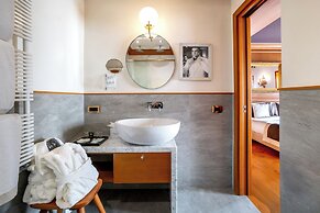 Ambra Cortina Luxury & Fashion Boutique Hotel