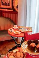 Ambra Cortina Luxury & Fashion Boutique Hotel