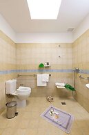 Alianthos Garden Hotel