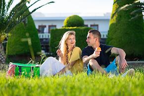 Alianthos Garden Hotel