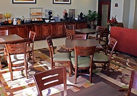 Comfort Inn & Suites Perry I-35