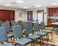 Comfort Inn & Suites Perry I-35