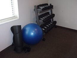 Sleep Inn & Suites near Liberty Place I-65