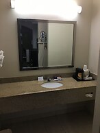 Regency Inn & Suites - Baytown