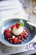 Hotel Schloss Reinach