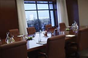 Renaissance Tianjin Lakeview Hotel