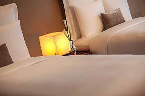 Renaissance Tianjin Lakeview Hotel