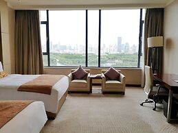 Renaissance Tianjin Lakeview Hotel