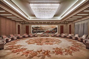 Renaissance Tianjin Lakeview Hotel