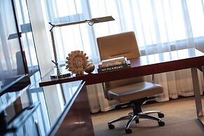 Renaissance Tianjin Lakeview Hotel