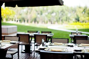 Renaissance Tianjin Lakeview Hotel