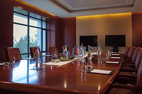 Renaissance Tianjin Lakeview Hotel