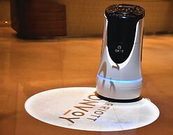 Renaissance Tianjin Lakeview Hotel