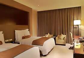Renaissance Tianjin Lakeview Hotel