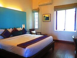 Old Lighthouse Bristow Hotel