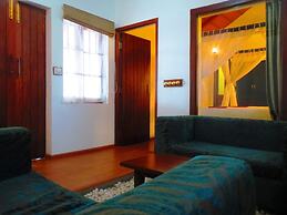 Old Lighthouse Bristow Hotel