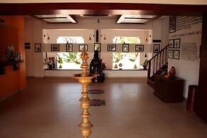 Old Lighthouse Bristow Hotel