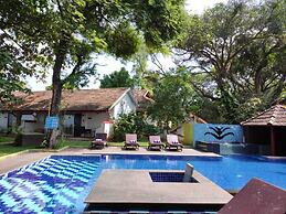 Old Lighthouse Bristow Hotel