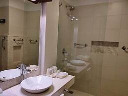 Old Lighthouse Bristow Hotel