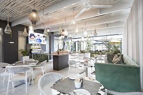 The Hyde All-Suite Hotel