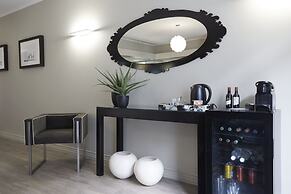 The Hyde All-Suite Hotel