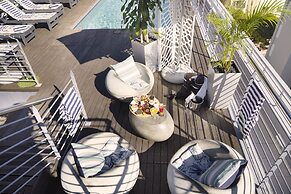 The Hyde All-Suite Hotel