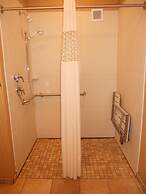 Hampton Inn & Suites Cincinnati/Uptown-University Area